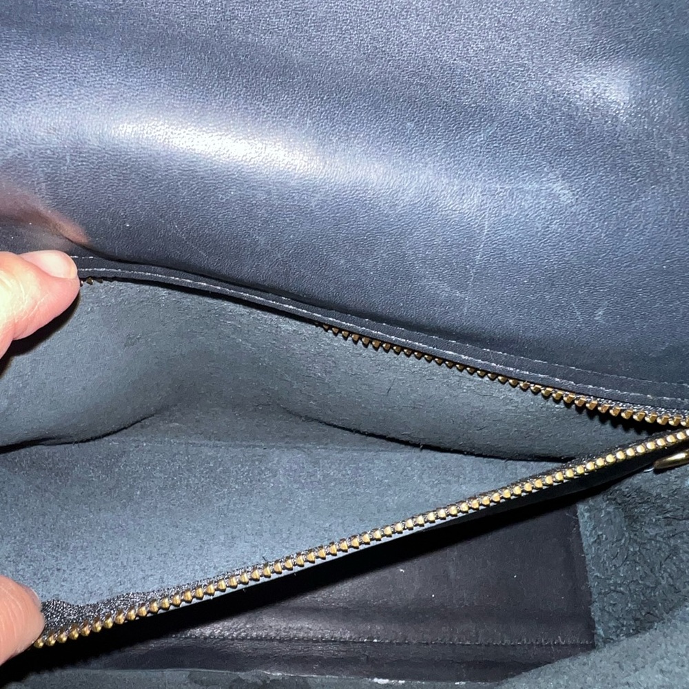 Vintage 1980’s coach court bag. Made in USA. Navy blue. - Picture 12 of 17